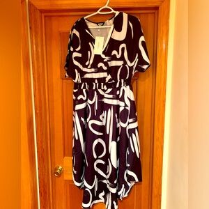 BloomChic, Blk & Wht Pattern Women's Dress W/Elastic Waist, Size: 14-16, NWT